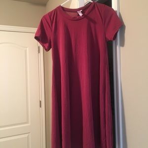 Medium comfy magenta dress